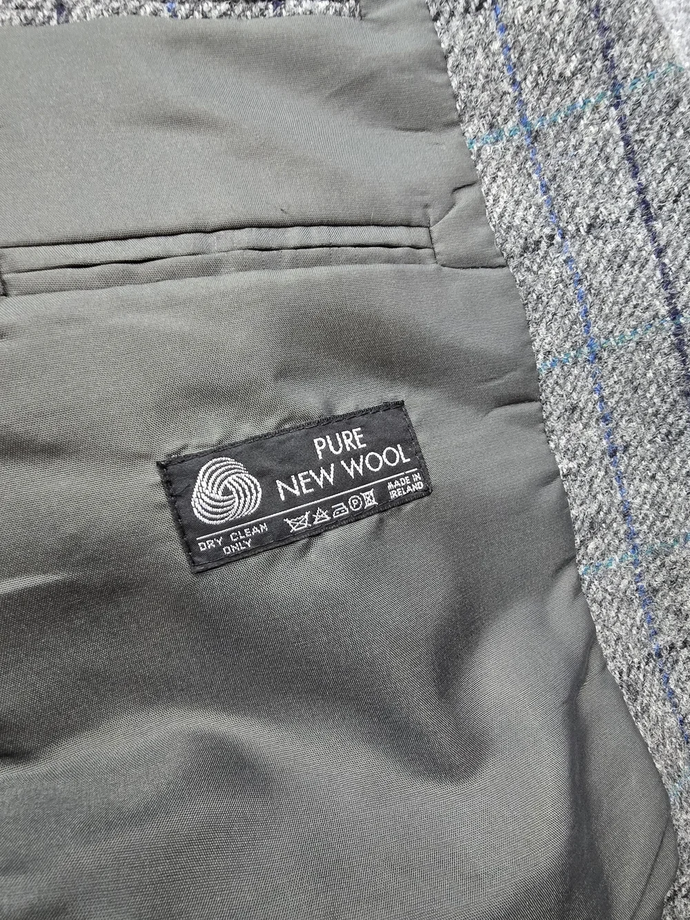 Donegal II Irish Pure New Wool Blazer 44R Gray Blue Windowpane Sport Coat